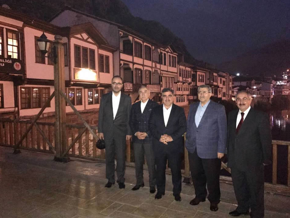 İstanbul Bahçelievler Belediyesi eski başkanı, Eğitimci ve Edebiyatçı yazar Muzaffer Doğan Amasya İlinde bir dizi konferans verdi